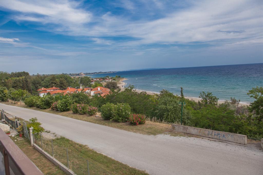 Sea View Appartment In Geoponika Nea Kallikrateia Exterior foto